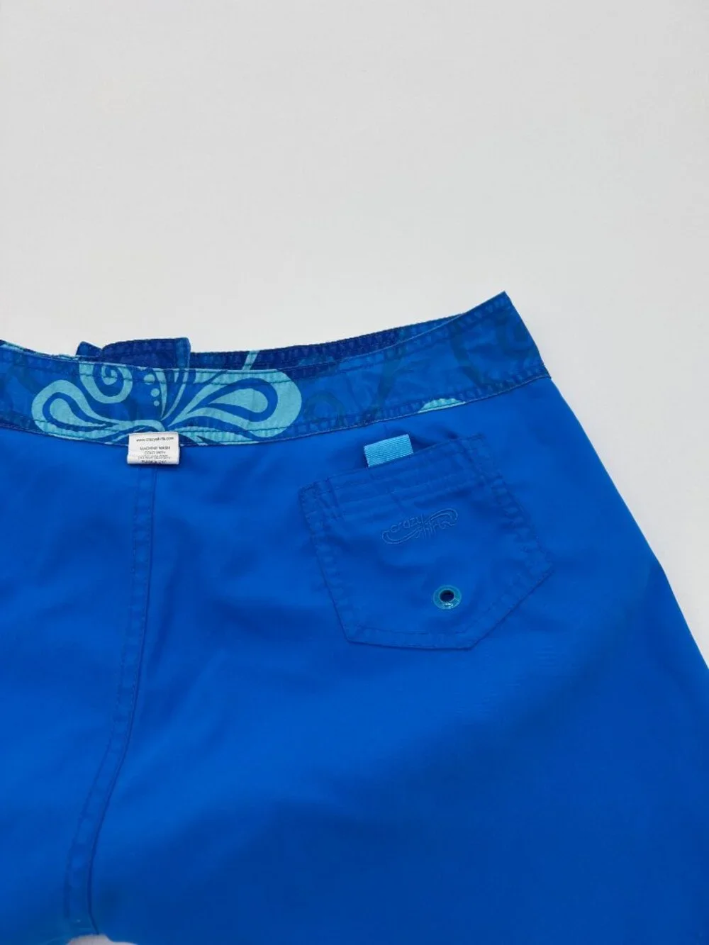 Crazy Shirts Hawaii Womens Size 11 Blue Reversible Board Short